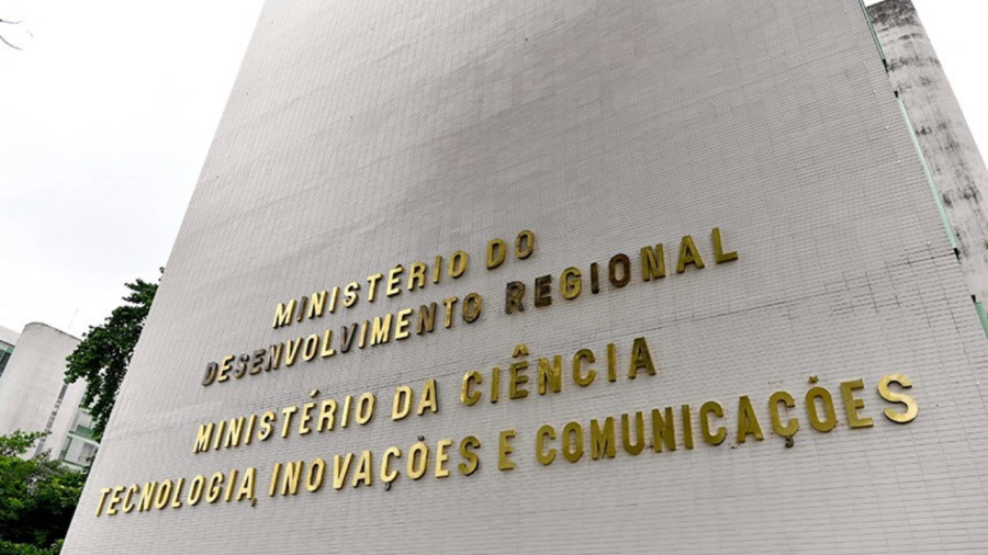 Farmacêutica recebe verba pública para comprovar eficácia de produto de Cannabis que já comercializa